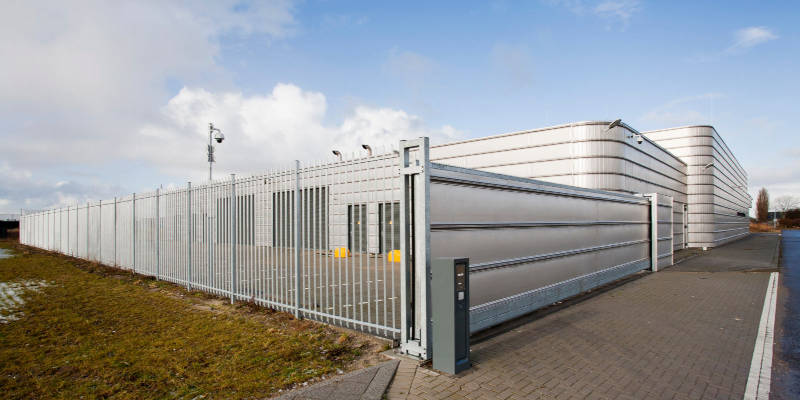 Commercial Fence Construction in Midland, Texas